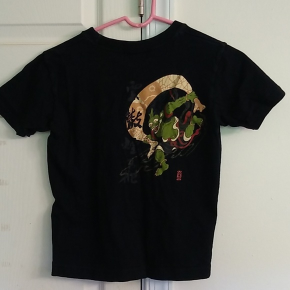 BOY'S T-SHIRT SIZE 4 Cool Asian Design on Back - Picture 4 of 5